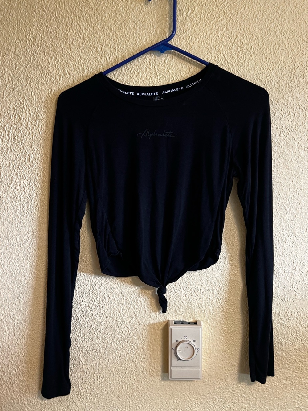 Alphalete Black Tie-Front Long Sleeve Crop Top